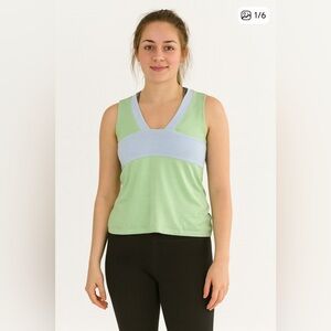 Horny Toad v-neck medium tank top